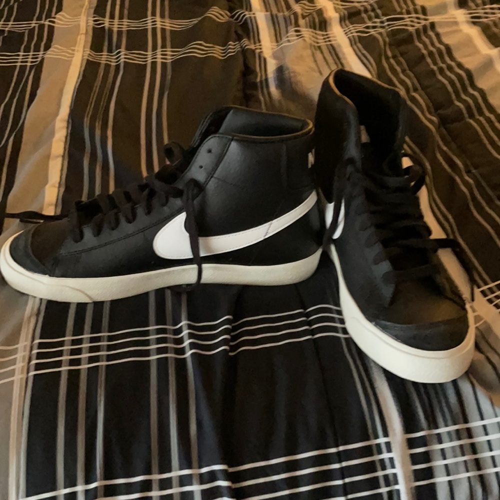 Men’s NWOT Nike Blazer Mid '77